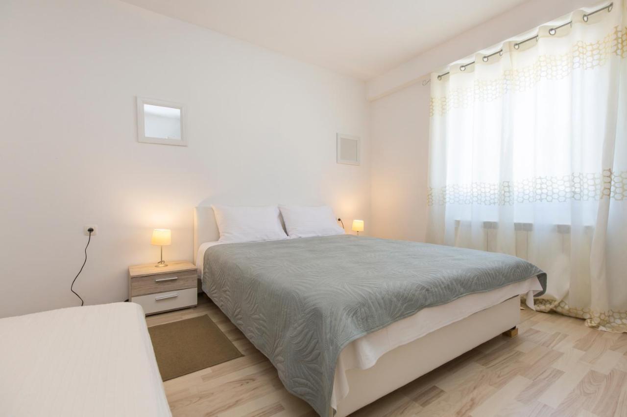 Apartmani Xenia & Desiderio Buzet Dış mekan fotoğraf