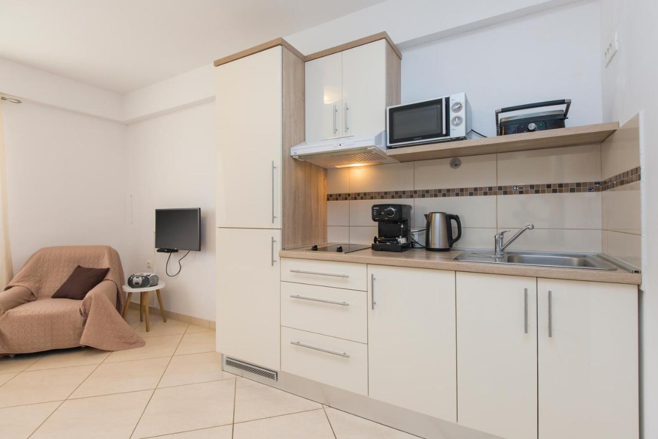 Apartmani Xenia & Desiderio Buzet Dış mekan fotoğraf
