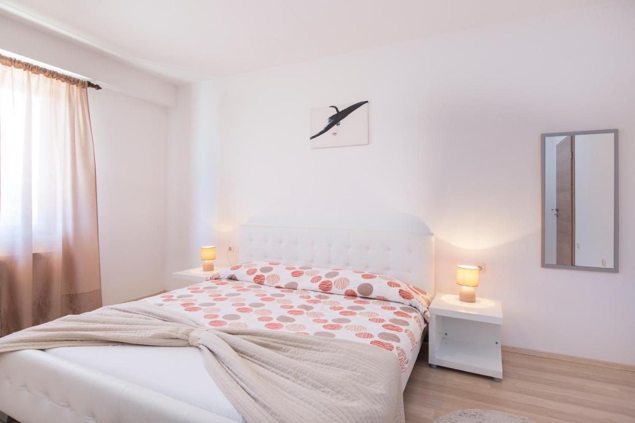Apartmani Xenia & Desiderio Buzet Dış mekan fotoğraf